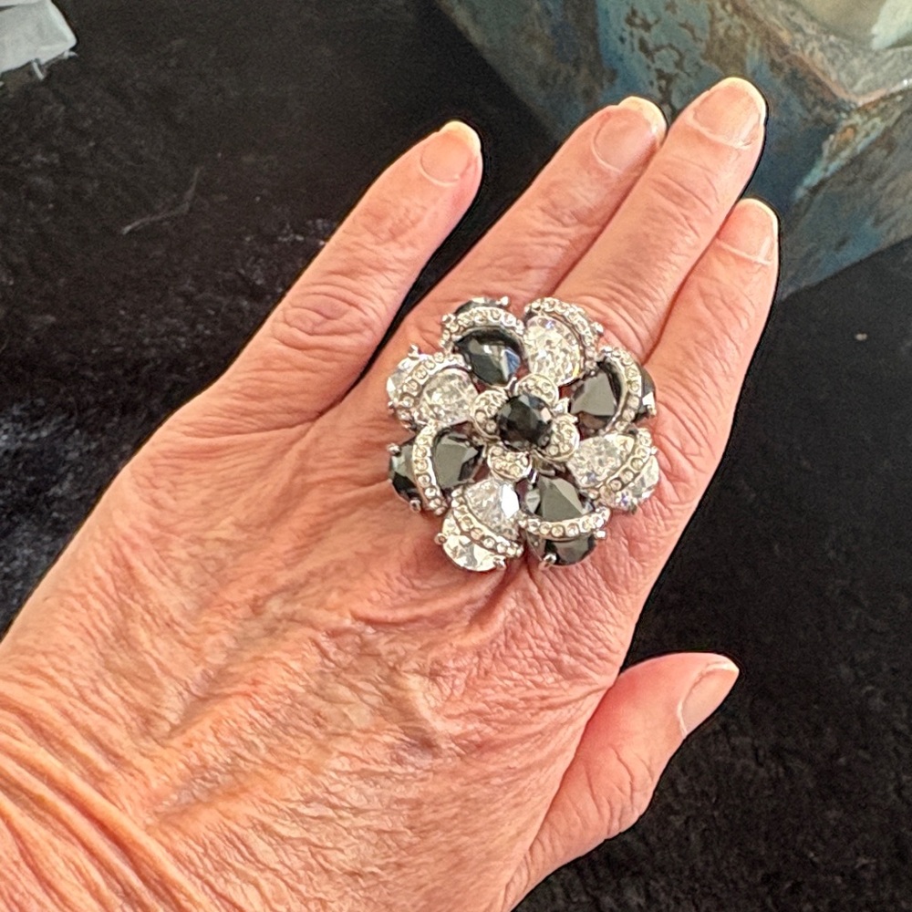 Statement Ring Size 7 1/4 - image 2